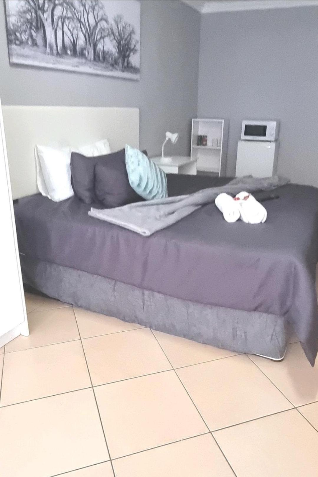 Stay At Home Airport Lodge Kempton Park Room photo